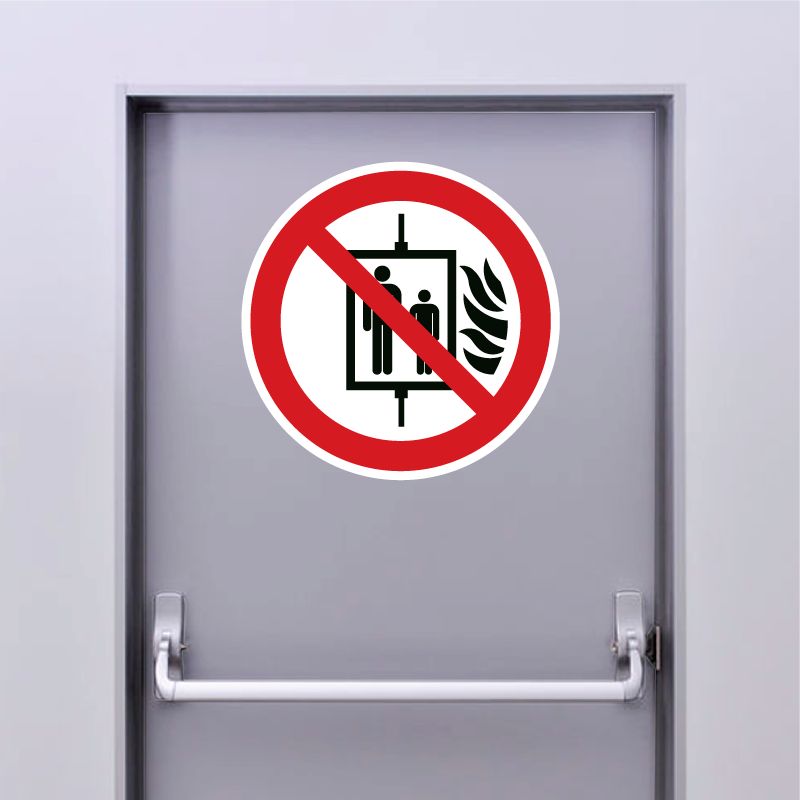 Autocollant Panneau interdiction d'utiliser l'ascenseur en cas d'incendie - ISO7010 - P020
