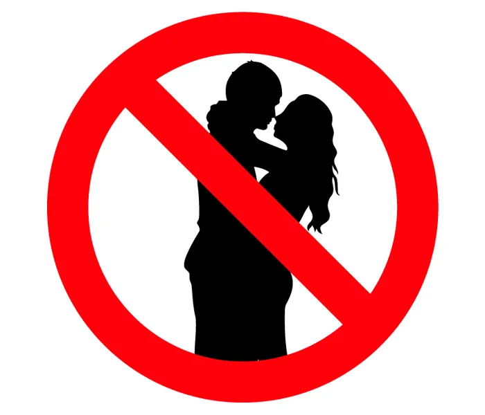 Autocollant interdiction de s'embrasser